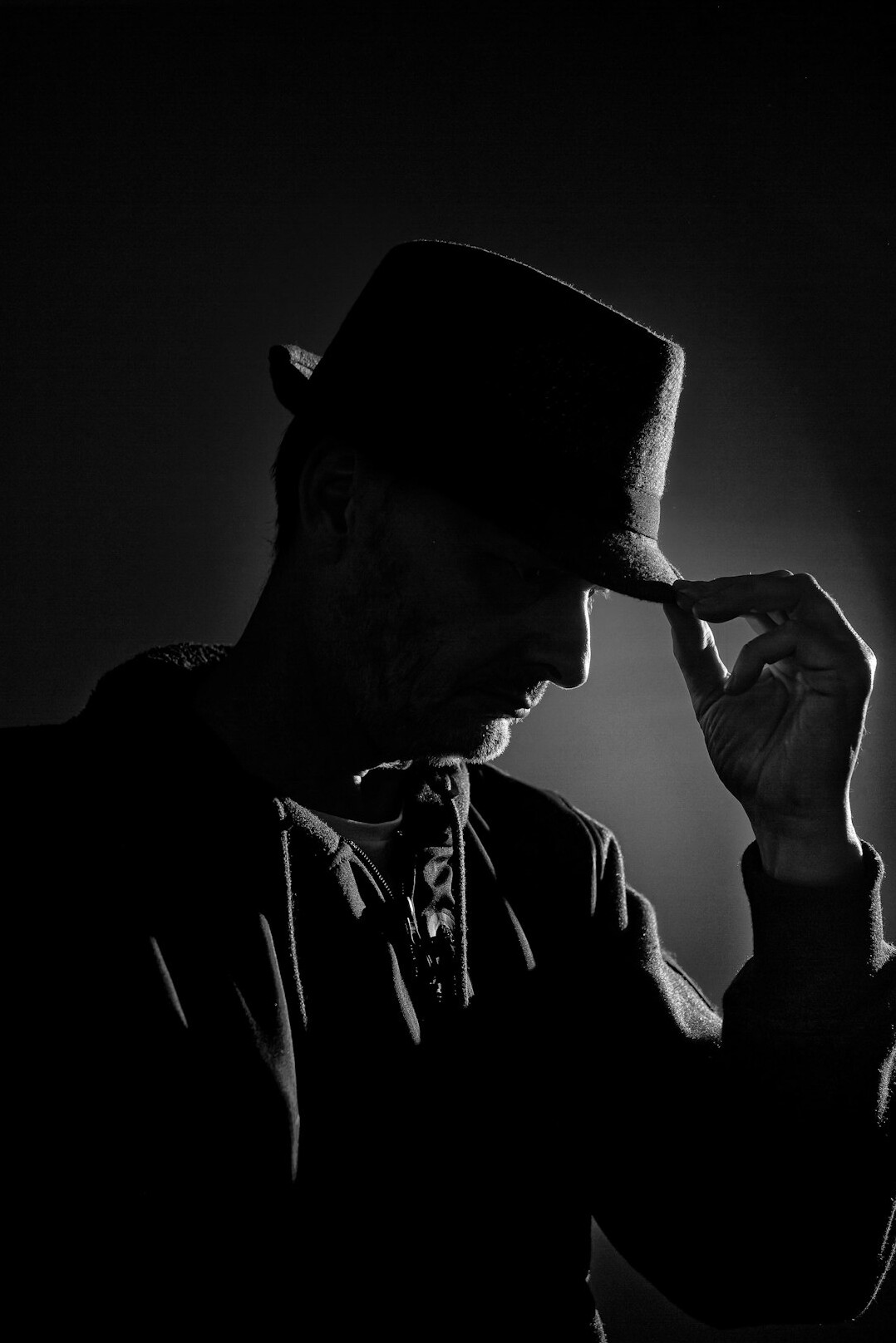 detective thinking